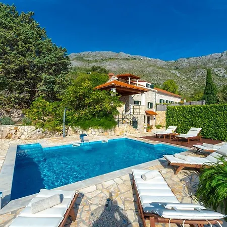 Small Piece Of Paradise Mlini